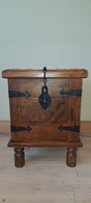 Wooden Storage Thin Chest