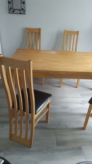 Table and 6 Chairs