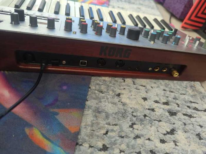 KORG Minilogue analog polysynth