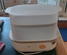 Tommy Tippee Sterilising Unit