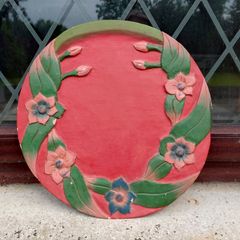 round decorative timber piece (used).