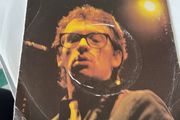 Elvis Costello- Oliver's Army