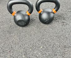 kettlebells 2 x 10Kg