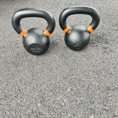 kettlebells 2 x 10Kg
