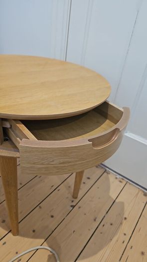 2 matching Bedside table/lockers
