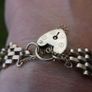 Vintage Gold 375 Bangle Bracelet Heart Locket 9 Ct Gold 15,0g Image 3