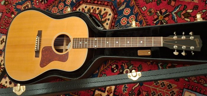 Gibson J-29 acoustic 2015