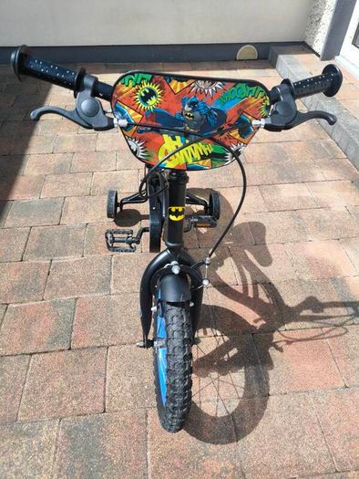 14" Batman Bike with Stabilisers
