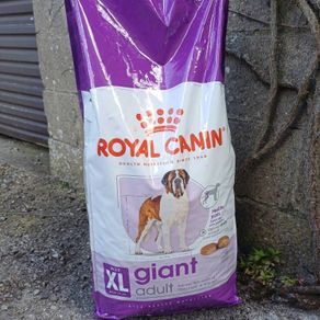 Royal Canin Giant Dog Food