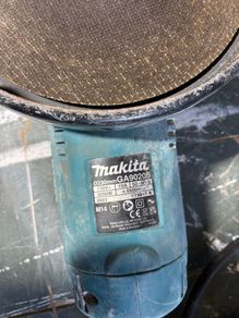 makita 9'' grinder
