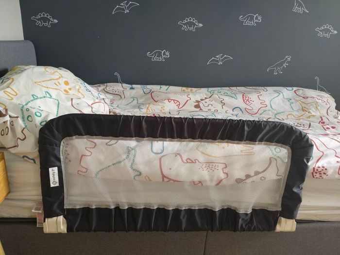 Bed rail