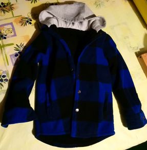 Very warm fluffy jumper for kids - soft jacket - hoodie - size 8-9 years old