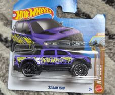 Hot Wheels - 23 RAM 1500
