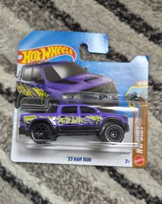 Hot Wheels - 23 RAM 1500