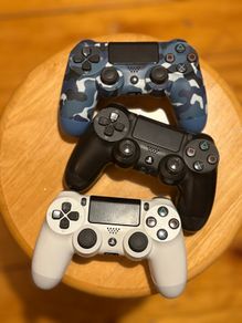 ps4 controllers