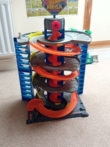 hot wheel garage