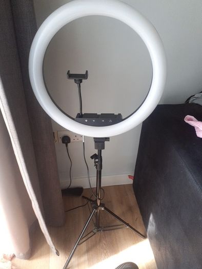 Ring light