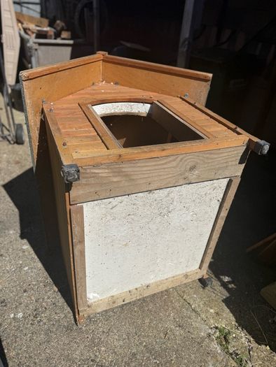 dog kennel