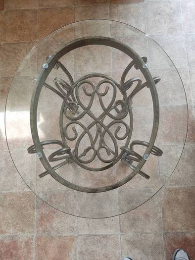 small glass top table like new.