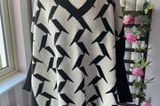 jumper nwt exquiss's brand freesize over sized jumper with side slits black &amp; cream