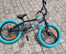 Jet BMX wolf bike