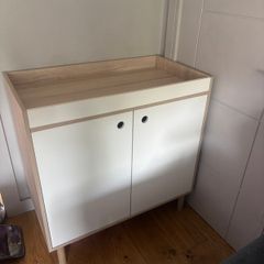 Changing table- mamas and papas