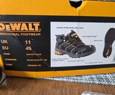 safety boots size 11