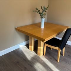 Extendable table