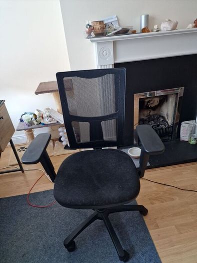ergonomic office chair