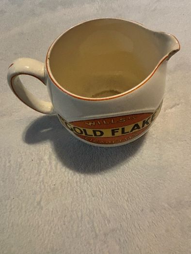 Wills's Gold Flake jug