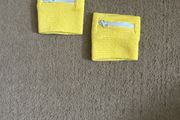 2x wrist pockets