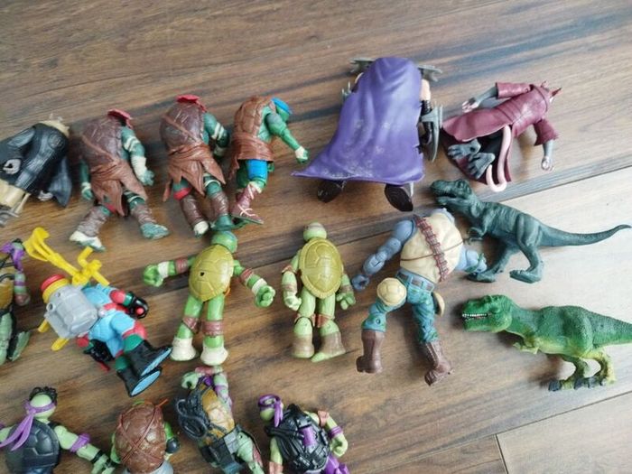 toys,