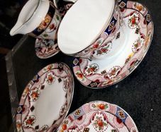 Royal Tara Carina partial set