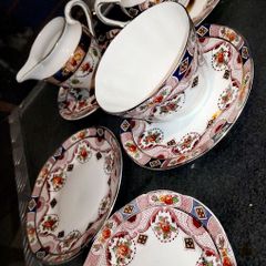 Royal Tara Carina partial set