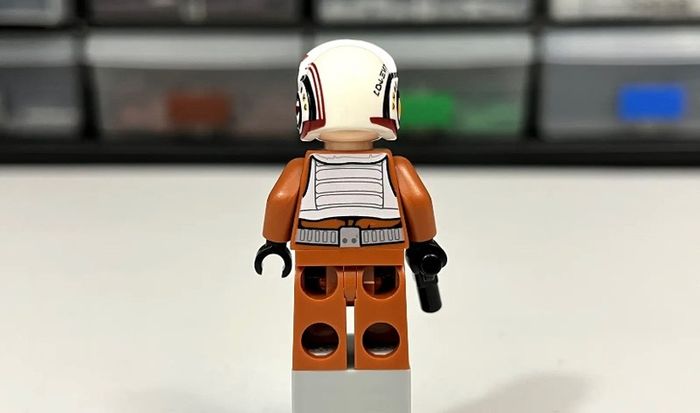 LEGO Star Wars Resistance Pilot X-Wing Minifigure w/ Blaster 75102 sw0659
