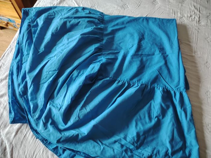 Blue and Green Single Bed Sheet