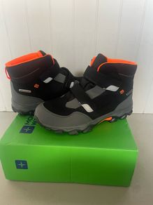 boots waterproof Mountain Warehouse size 2 brand new