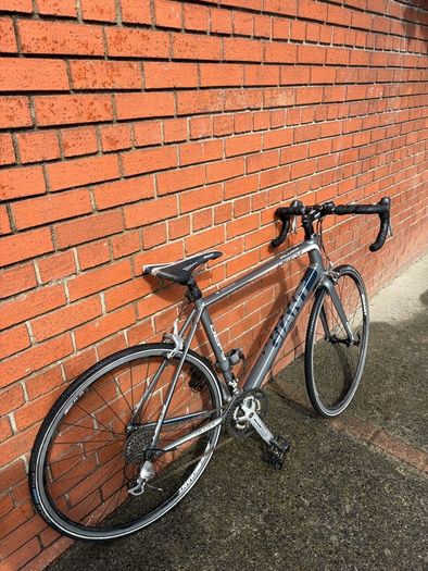 giant defy road bike