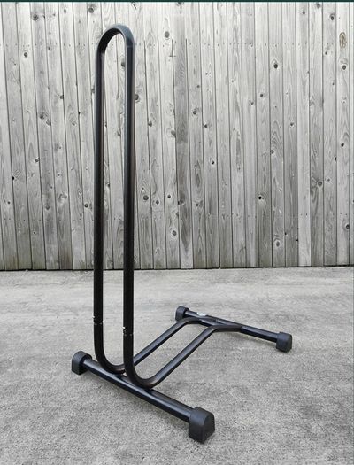 2 bike display stands