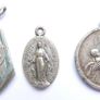 Collection of 7 vintage religious medals Image 6