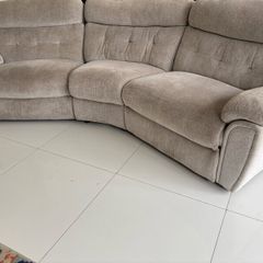Very comfortable 3 piece curved recliner couch