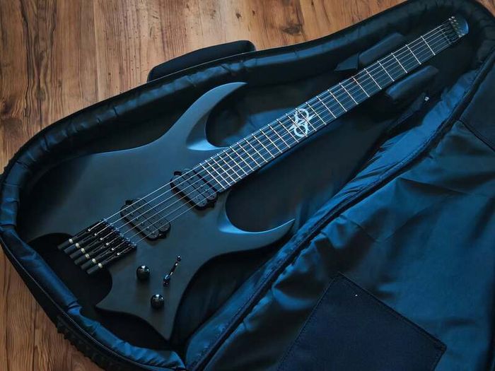 Solar H2.6C Headless Guitar Carbon Black (Delivery available)