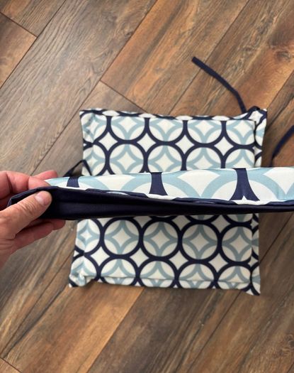 2 Pillow Chair Pad