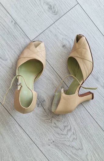 Leather heels