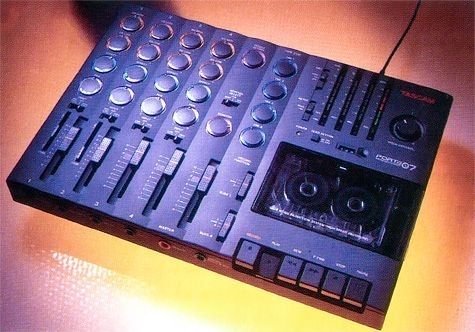 TASCAM Porta 07 Mini Studio. 4 Tracks Tape Recorder.