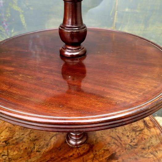 Antique georgian revival mahogany dumb waiter