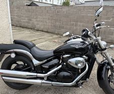 Suzuki Intruder 800
