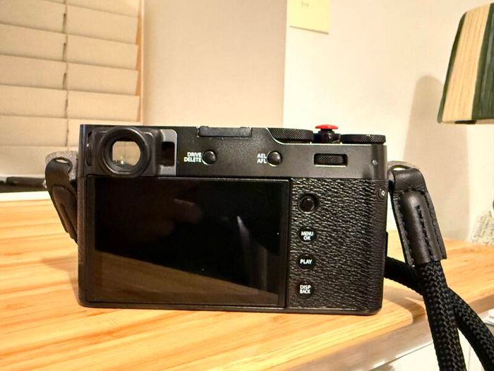 Fujifilm X100V
