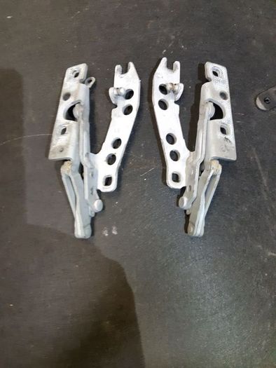 Bmw 5 Series E39 Front Left And Right Side Bonnet Hinge Set Pair