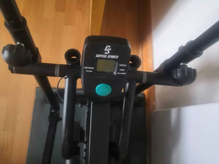 Cross trainer